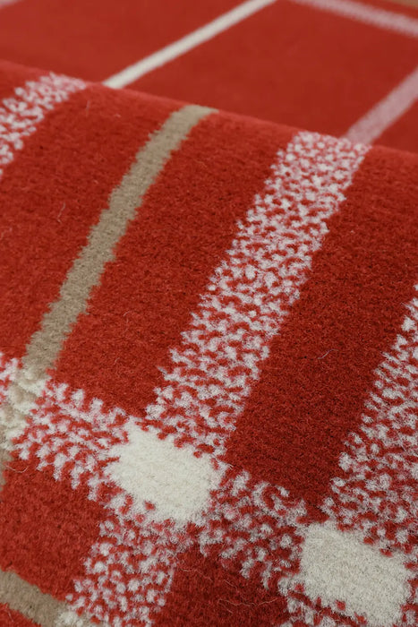 MAESTRO TARTAN RED