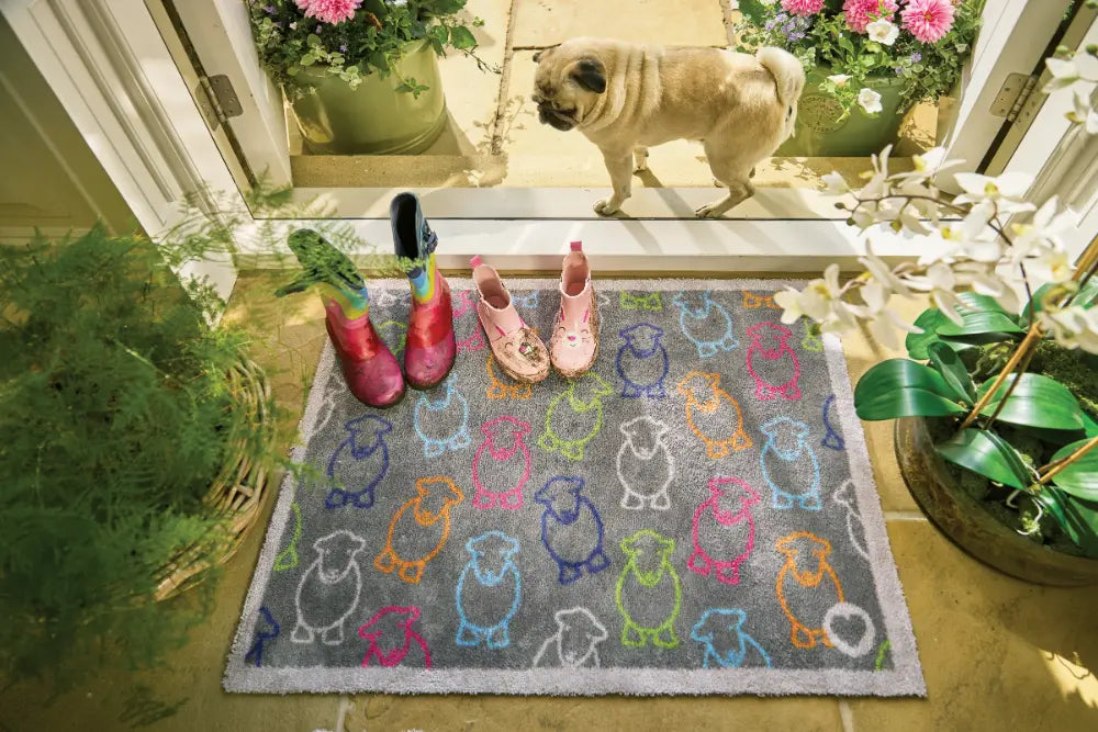 Patterned Hug Rug Marra Outline Herdy