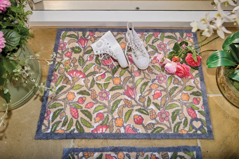 Patterned Hug Rug May Floral