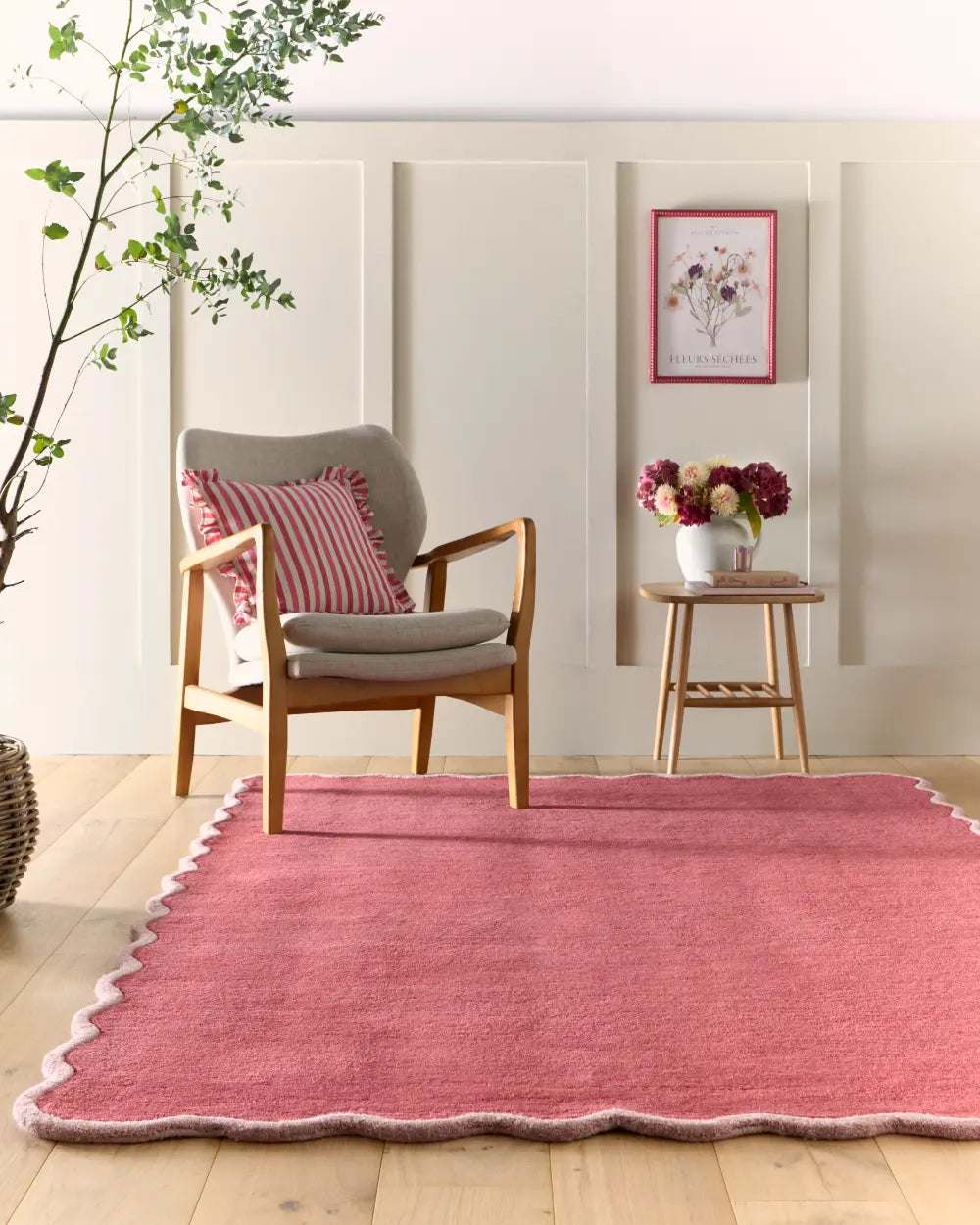 Scalloped Elsie Coral/Lilac Pink Rug — RugsDirect Online