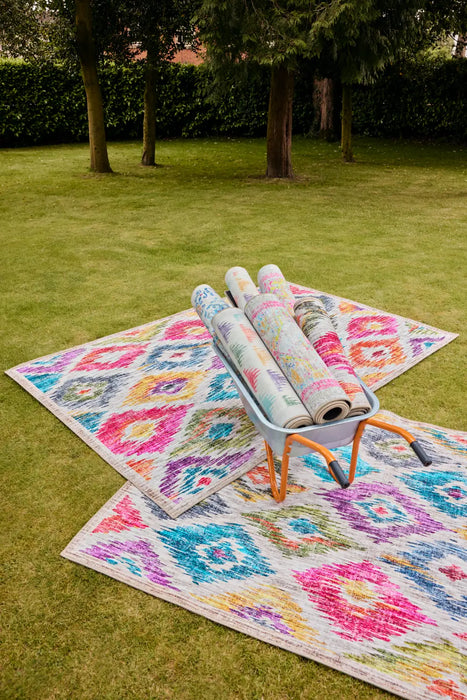 Hug Rug Eco-Washable Painted Ikat