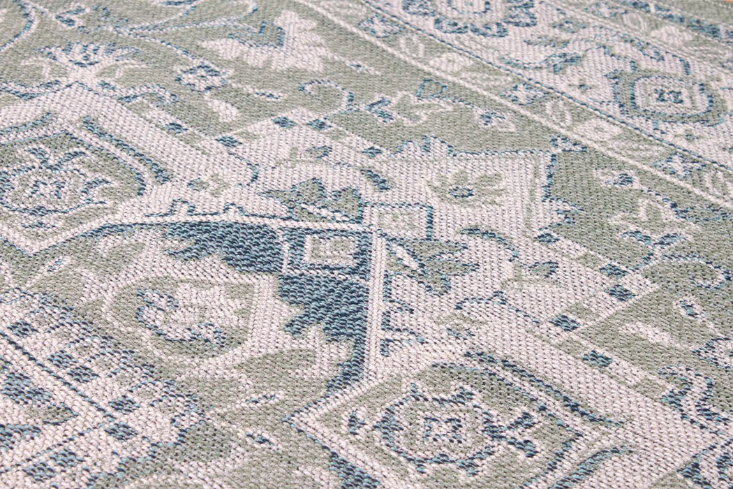  persian outdoor green    Rug.