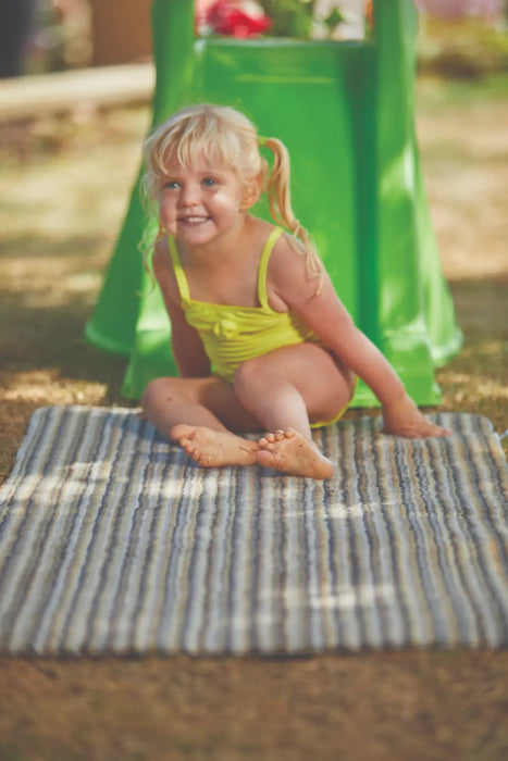 Plain Candies Hug Rug Plains Portland Stripe
