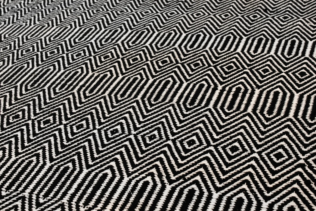 Asiatic sloan black Black Living Room Striped Rug.