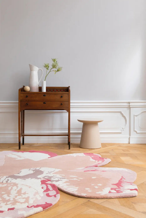 Shaped Magnolia Ted Baker -Light Pink 162302 Rug