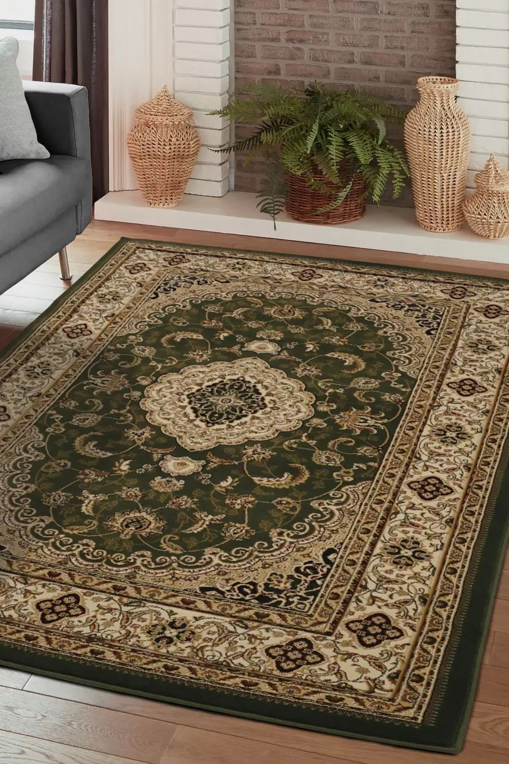 VICTORIA TRADITIONAL GREEN Green Rug — RugsDirect Online