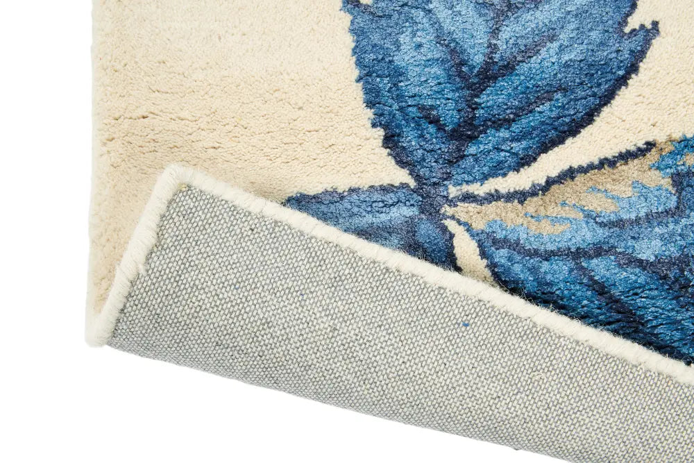 Wild Strawberry Wedgwood Cream 038108 Rug