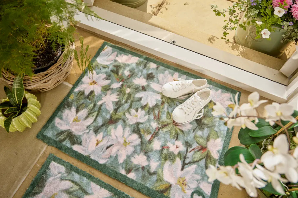 Patterned Hug Rug Water Lilies