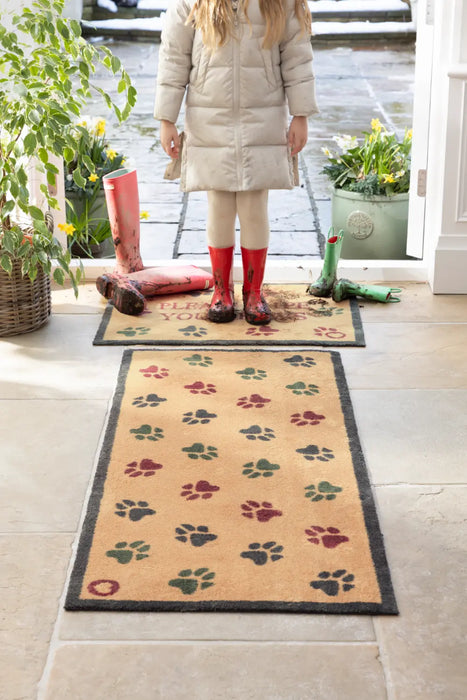 Hug Rug Washable Wipe Your Paws Beige Multi