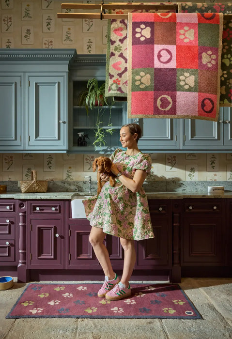 Hug Rug Washable Wipe Your Paws Burgundy Multi