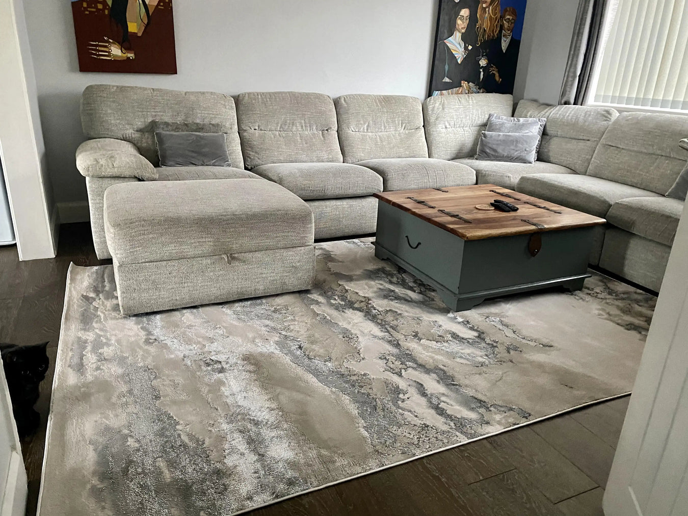 Large Cream Rugs