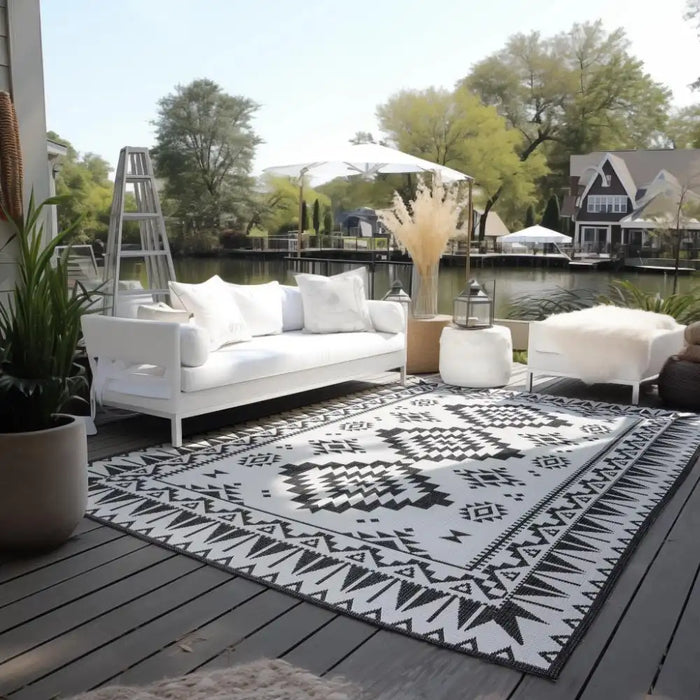 Elle Decoration gemini 106019 black Black, Ivory Outdoor  Geometric Rug.