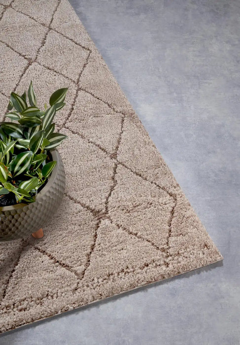 Elle Decoration elle gallery 106081 beige Beige Living Room Geometric Rug.