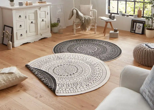 NorthRugs twin reversible circles indoor outdoor 13101 black cream Black, Cream Living Room  Rug.