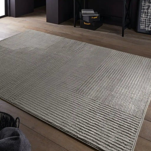 Oriental Weavers manhattan ow 8120 h grey Grey Living Room Geometric Rug.