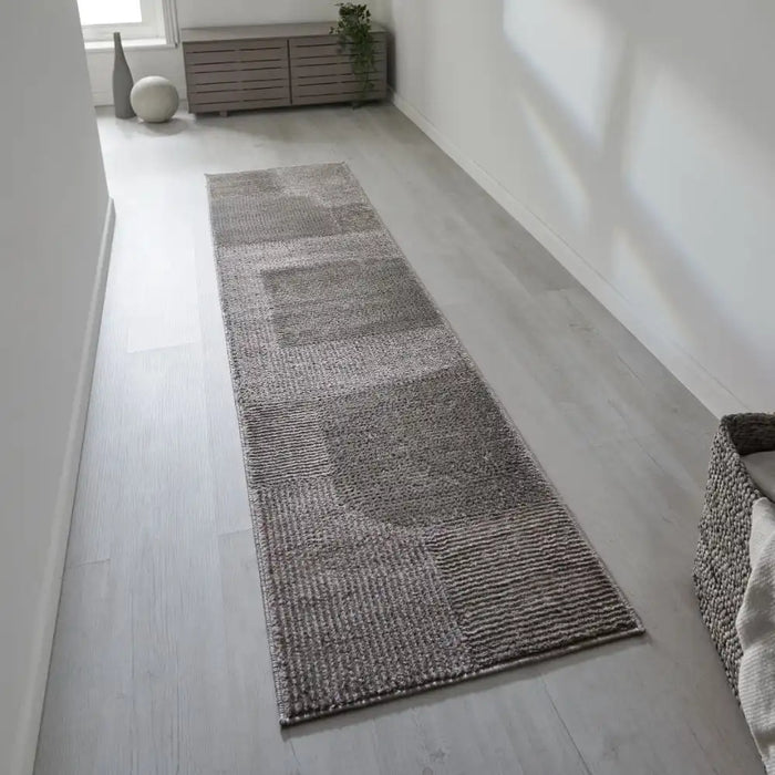Oriental Weavers manhattan ow 8120 h grey Grey Living Room Geometric Rug.