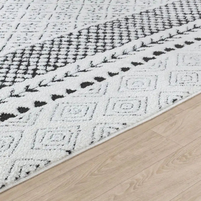 Surya feu ambre 2301 white Black, Ivory Living Room  Rug.