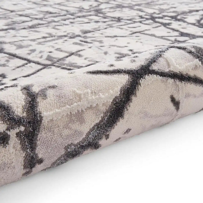 Think Rugs artemis b8403a silver Grey Living Room Geometric Rug.
