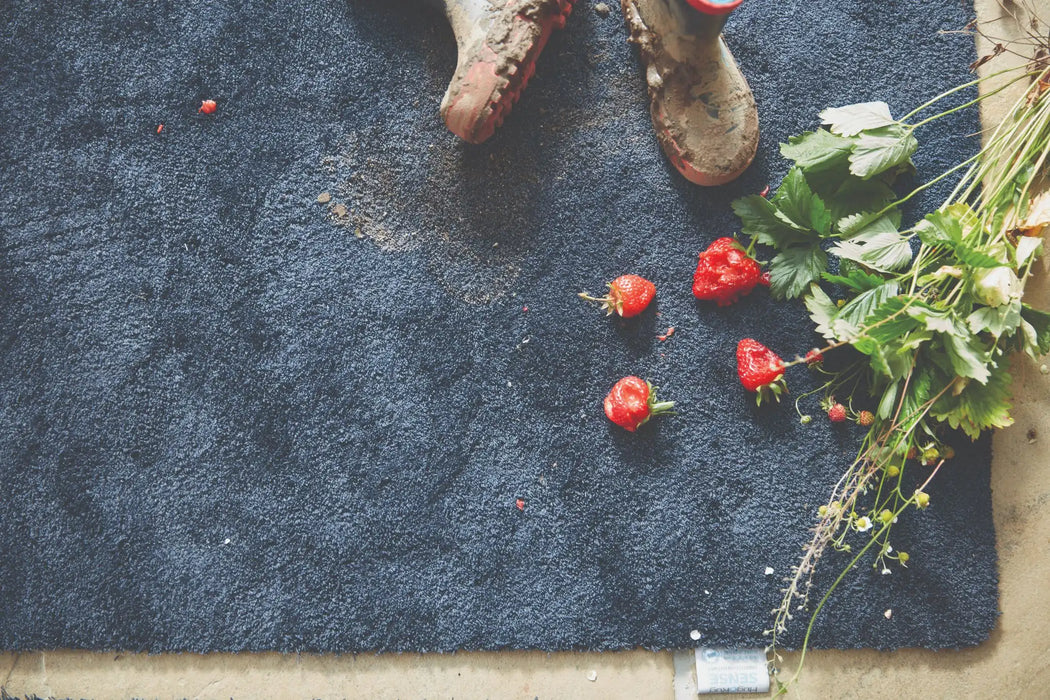 Sense Blue Rug Sense French Navy Rugs - Buy French Navy Rugs Online from Rugs Direct ...