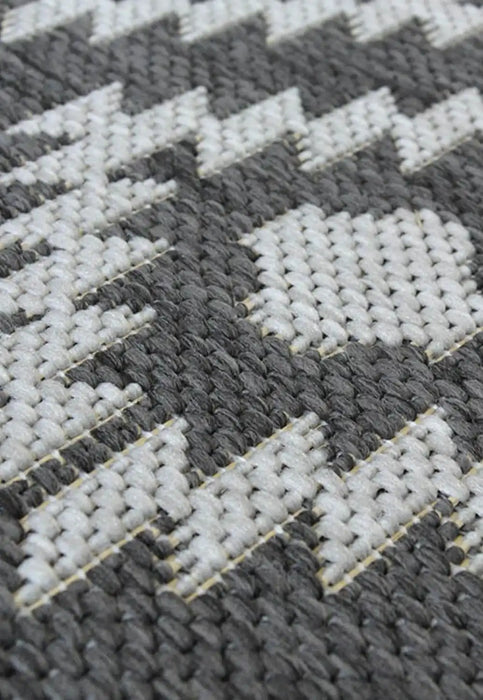 Homemaker county indoor outdoor geneva silver Grey Outdoor  Geometric Rug.