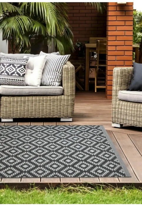 Homemaker county indoor outdoor geneva silver Grey Outdoor  Geometric Rug.