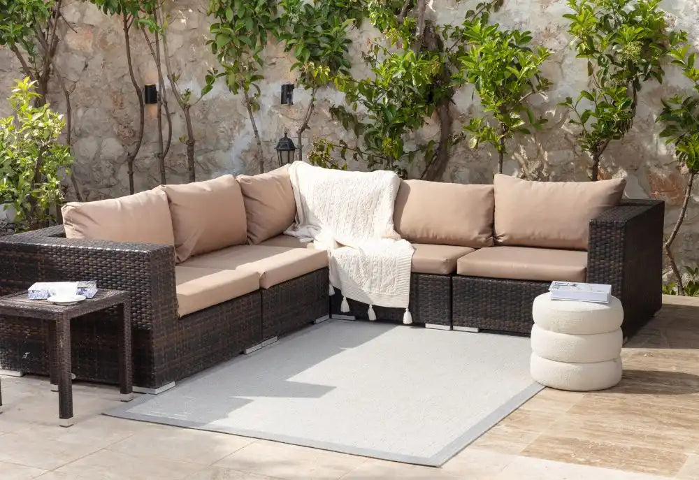 Surya rvl jody 2380 grey Grey Living Room Flat Weave Rug.