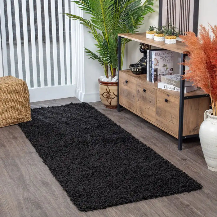 Surya fiv lilly 2305 black Black Living Room Shaggy Rug.
