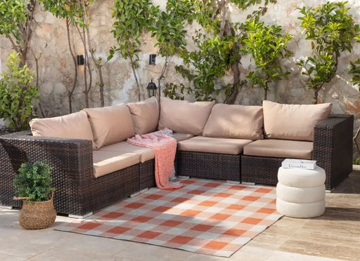 Surya bbd marisol 2311 orange Orange Living Room  Rug.