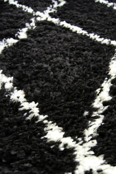 Homemaker snug melrose nomadic black Black Living Room Geometric Rug.